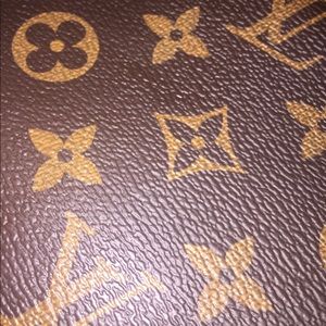 Meet your Posher, Ally